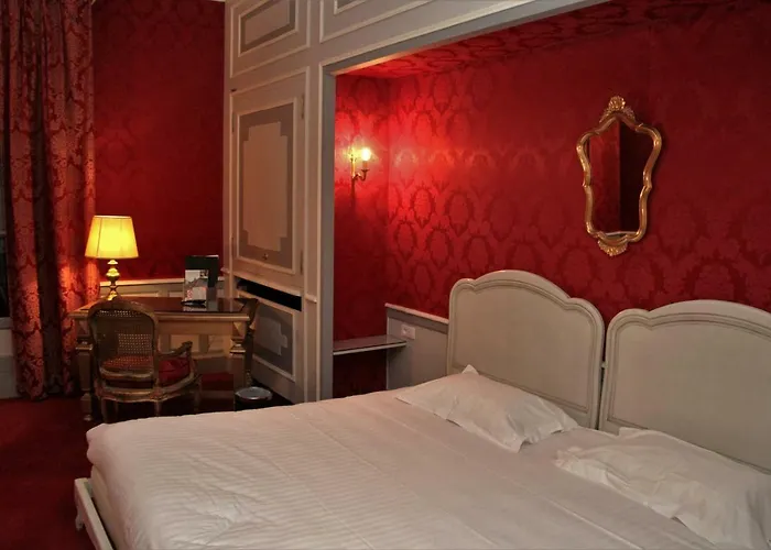 Le Regent Hotel 3*